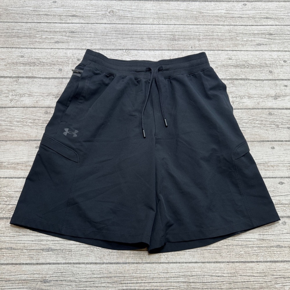 Under Armour Cargo Shorts Men's M Black Elastic Waist Training Athletic Workout